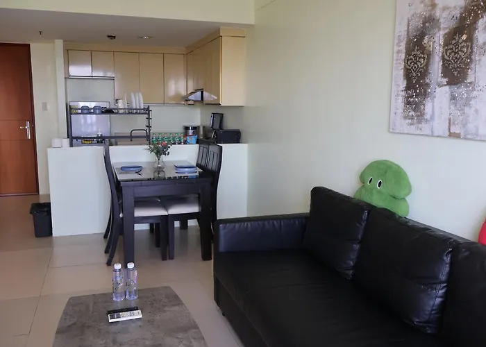 Simple&convience 1br In Bgc Near Hight Street Sm Aura