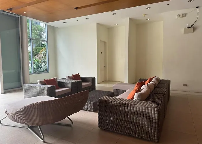 Simple&convience 1br In Bgc Near Hight Street Sm Aura Апартаменты
